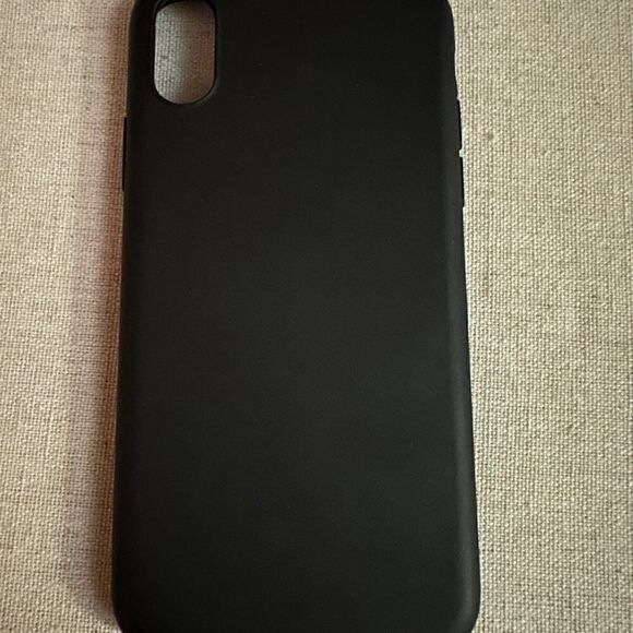iPhone X black silicone case - Picture 1 of 6